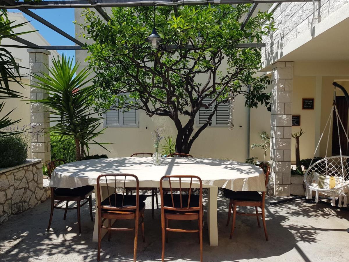 Apartments Huljic Hvar Town Exterior foto