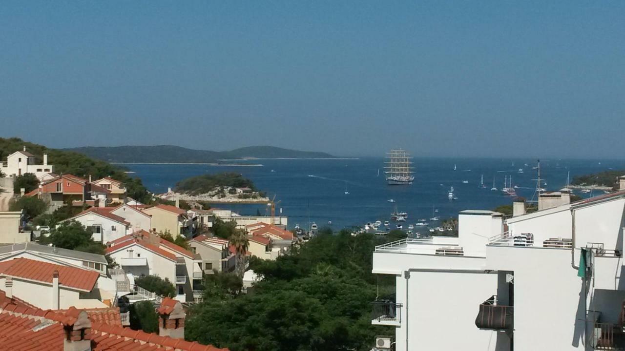 Apartments Huljic Hvar Town Exterior foto